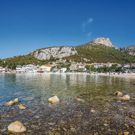 1 Bedroom Awesome In Appartement