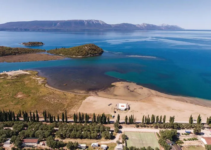 1 Bedroom Awesome In