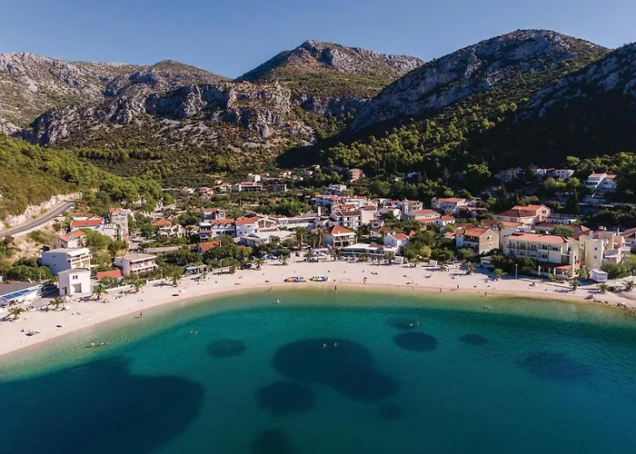 Διαμέρισμα 1 Bedroom Awesome In *